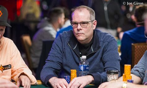 The Basics of Rush Poker by Howard Lederer .